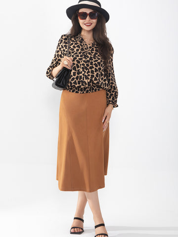 Women's midi skirt is fashionable and stylish, wrinkle free, with elastic pockets for office environment