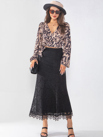 Women's  skirt with lace hollow out, classic and fashionable for going on vacation