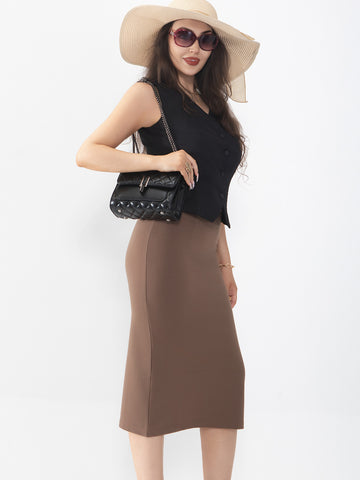 Women's midi skirt is fashionable and stylish, wrinkle free, with elastic pockets for office environment