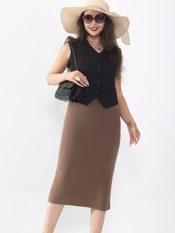 Women's midi skirt is fashionable and stylish, wrinkle free, with elastic pockets for office environment