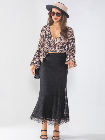Women's  skirt with lace hollow out, classic and fashionable for going on vacation